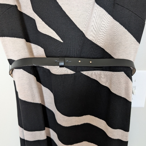 Max Mara Studio Zebra Print Midi Dress sz M - Picture 4 of 11